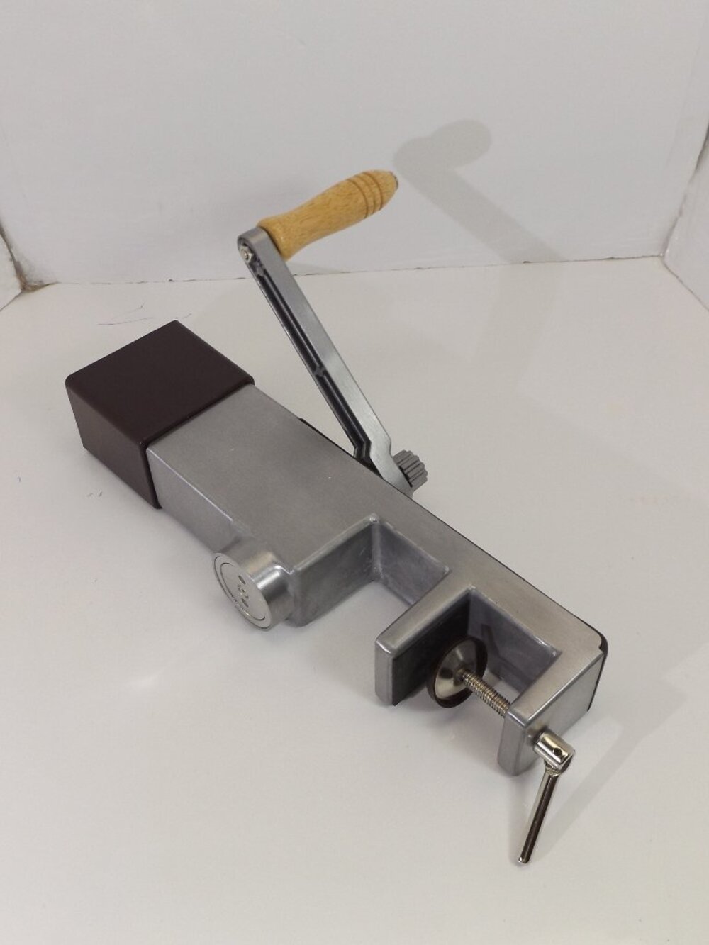 Victorio Grain Mill VKP1012 Hand Crank Flour Wheat Rice Corn Oats Barley Spices
